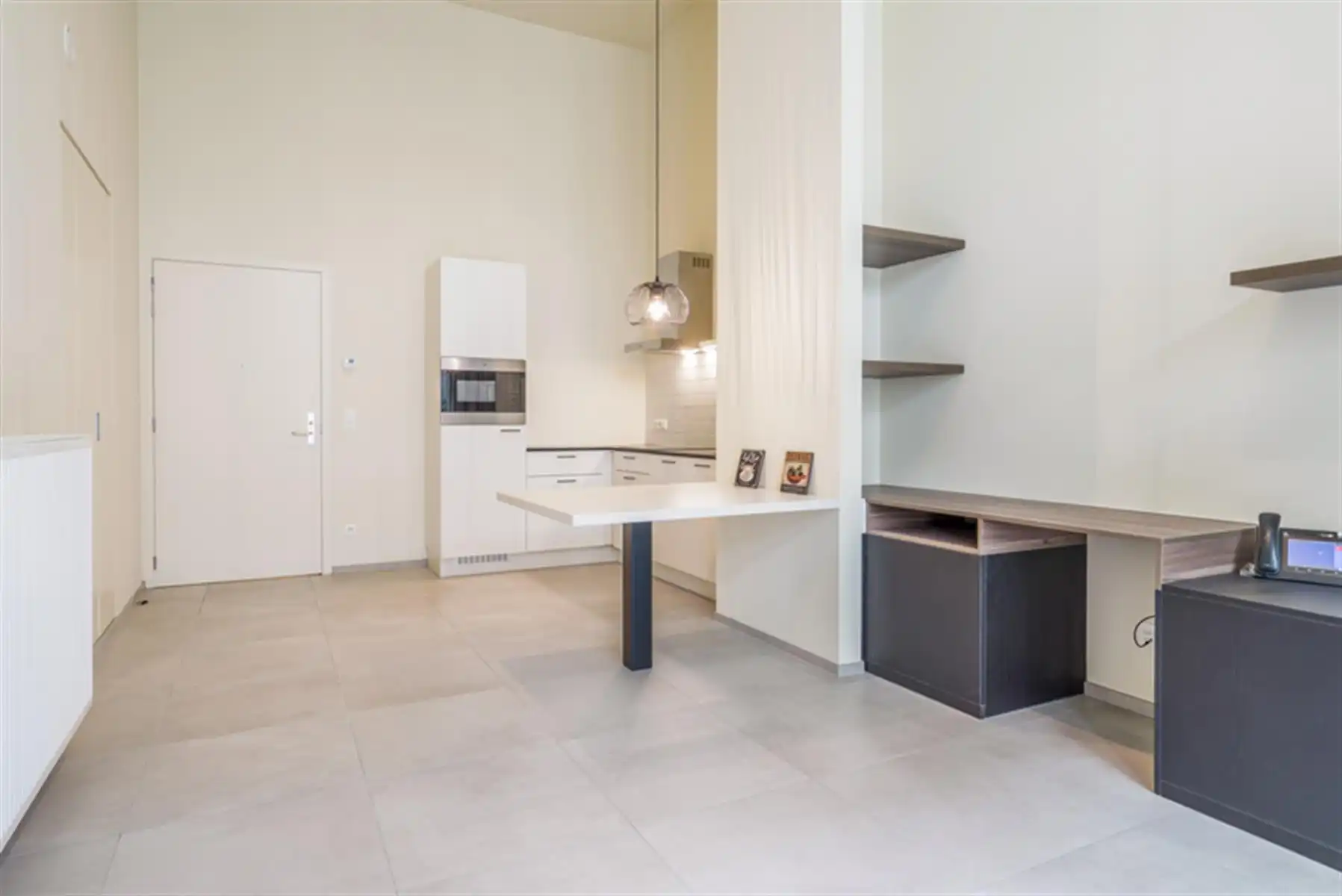 Assistentiewoning in het centrum van Kortrijk! foto 3