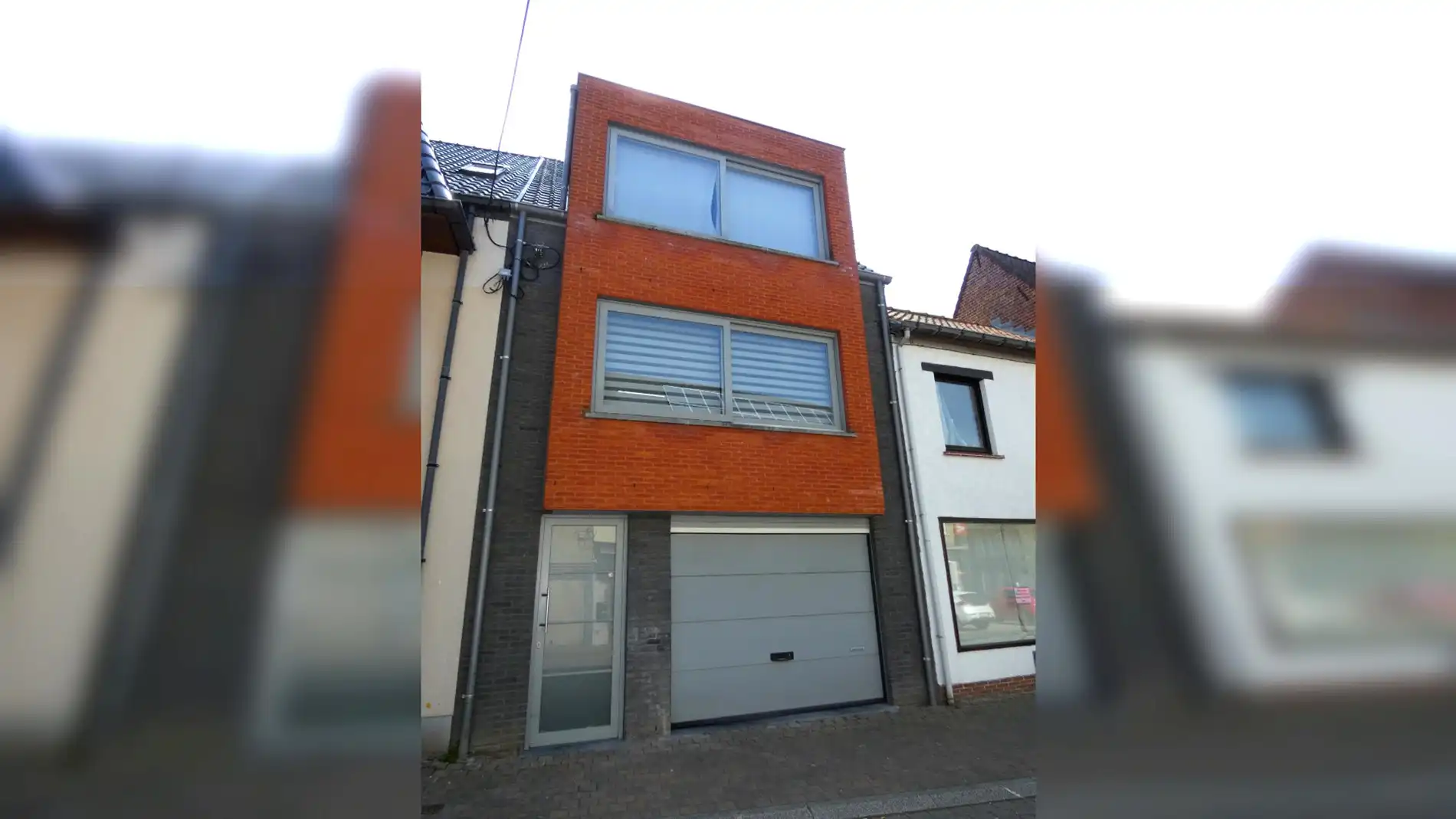 Appartement met 2 slpk, centrale ligging in Torhout foto {{pictureIndex}}