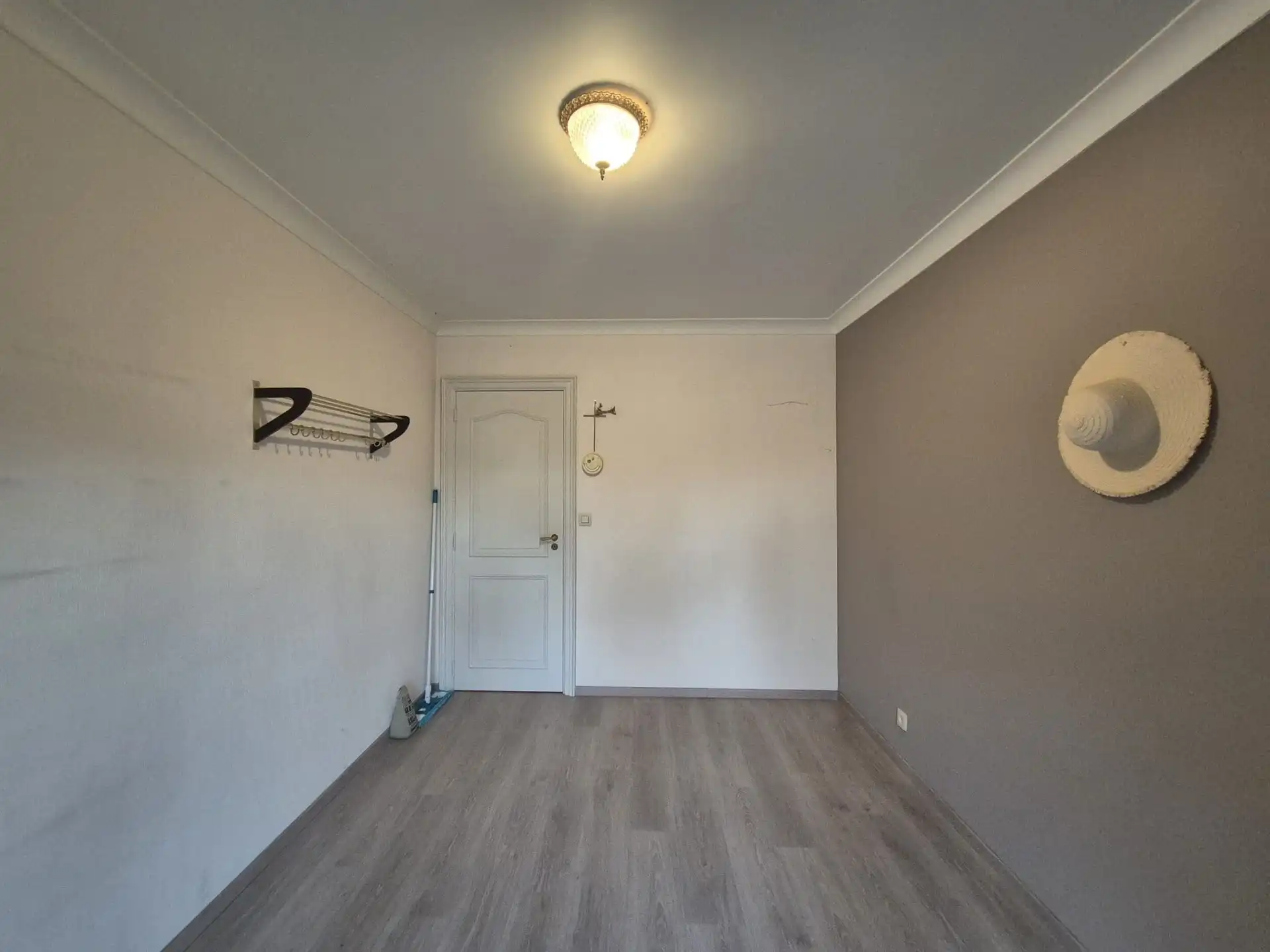 Instapklaar en knus appartement te huur in het centrum van Wetteren. foto 16