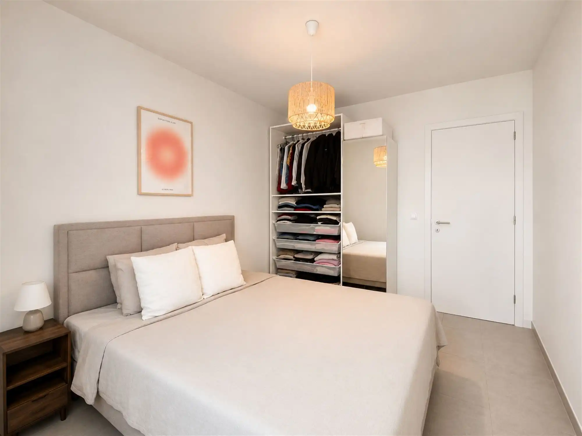 Instapklaar recent appartement met terras en staanplaats in Antwerpen foto 6