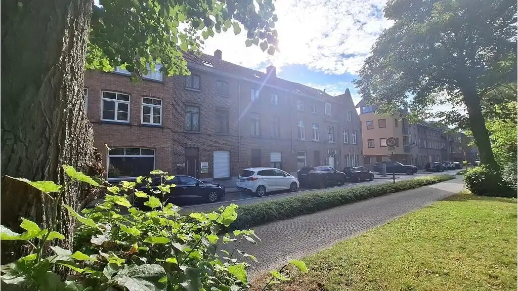 Comfortabele 2-slaapkamerwoning met Terras te koop in Brugge foto 11