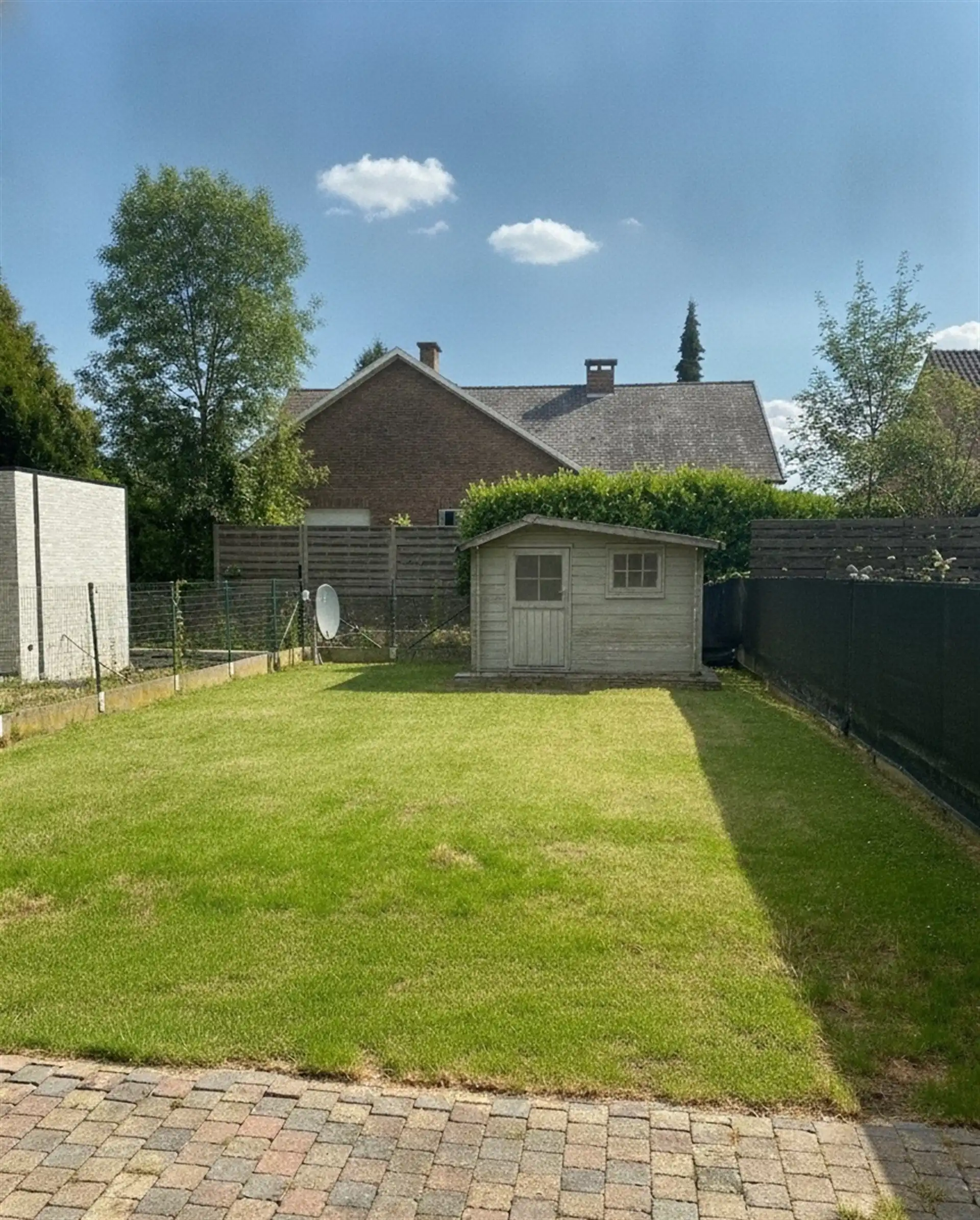 Ruime en lichtrijke woning met aangename west-geörienteerde tuin, gelegen in een rustige en doodlopende straat op wandelafstand van het centrum van Kortenberg. foto 23