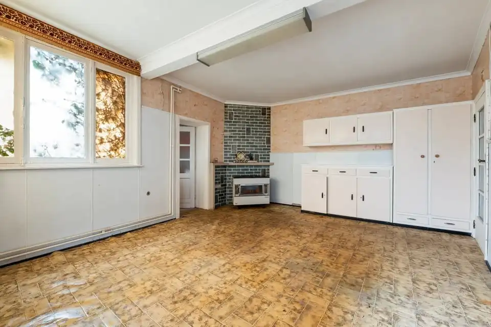 TE RENOVEREN GEZINSWONING MET VEEL POTENTIEEL IN HET LANDELIJKE MONTENAKEN foto 20