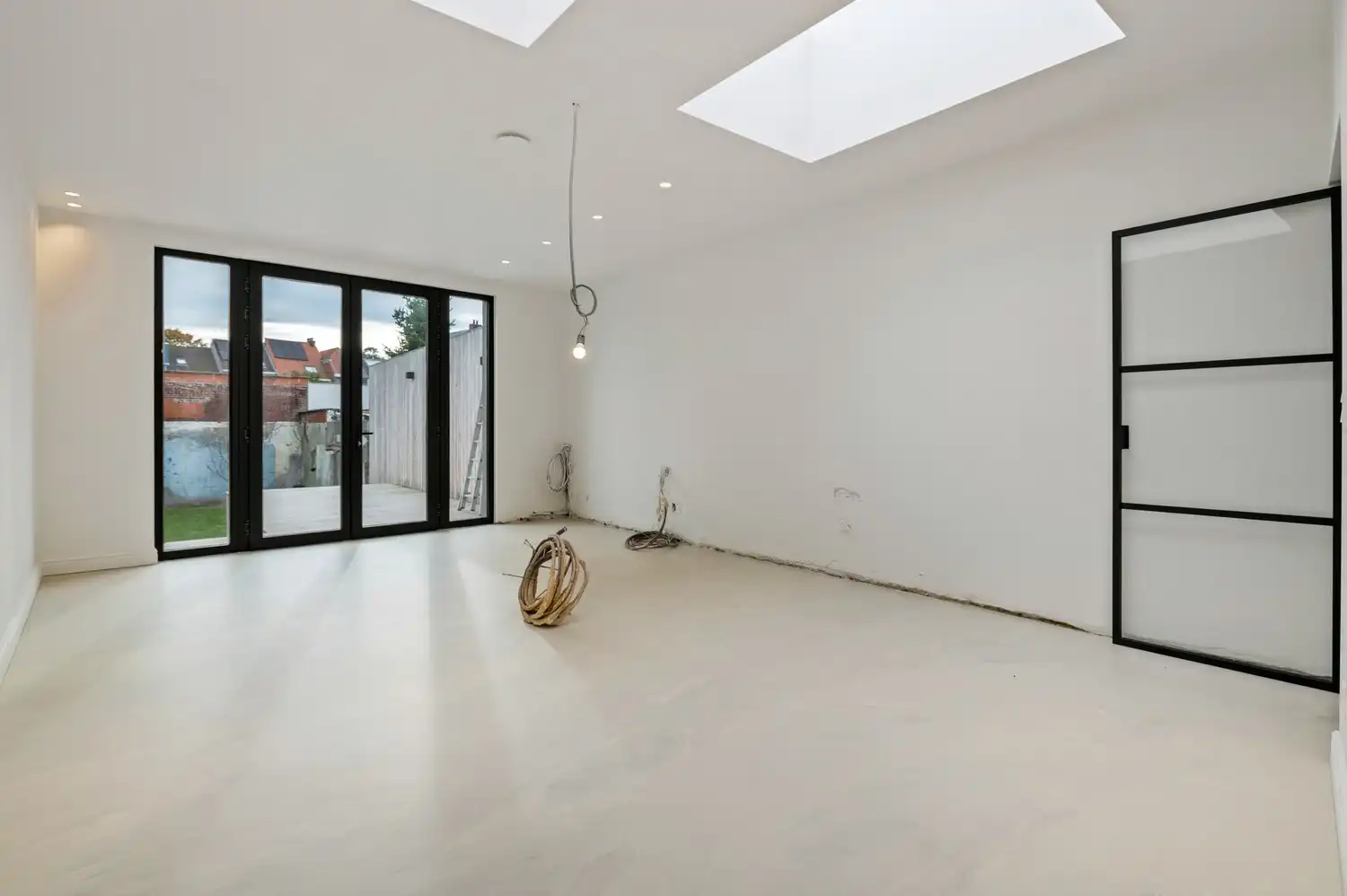 Volledig gerenoveerde woning met 3 slaapkamers op centrale ligging te Lier foto 7