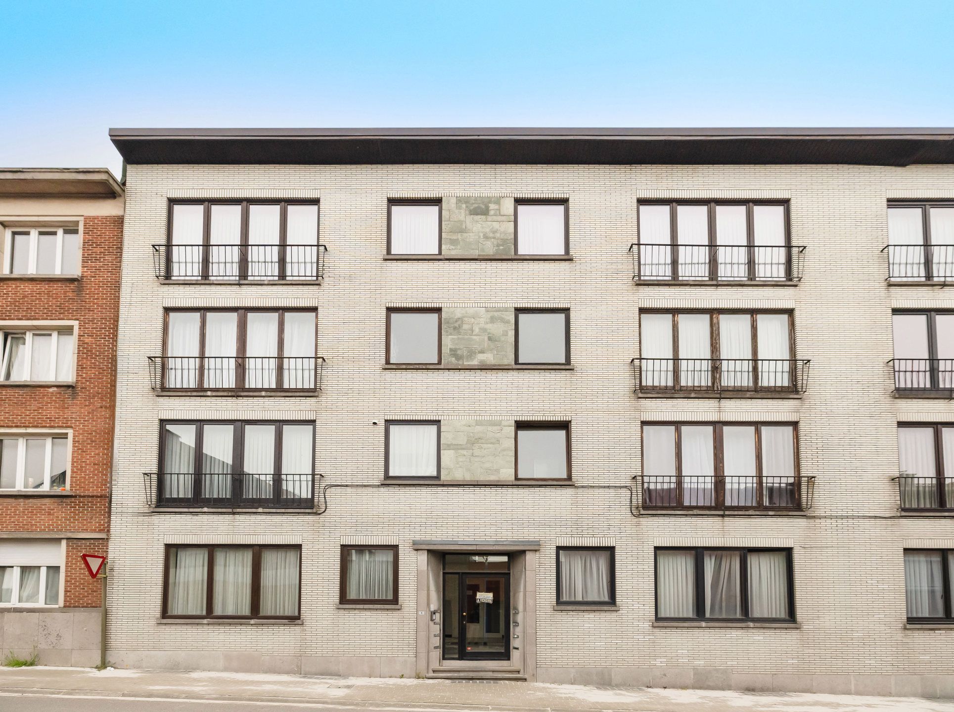 Appartement met 2 slaapkamers van ± 85 m² foto 2