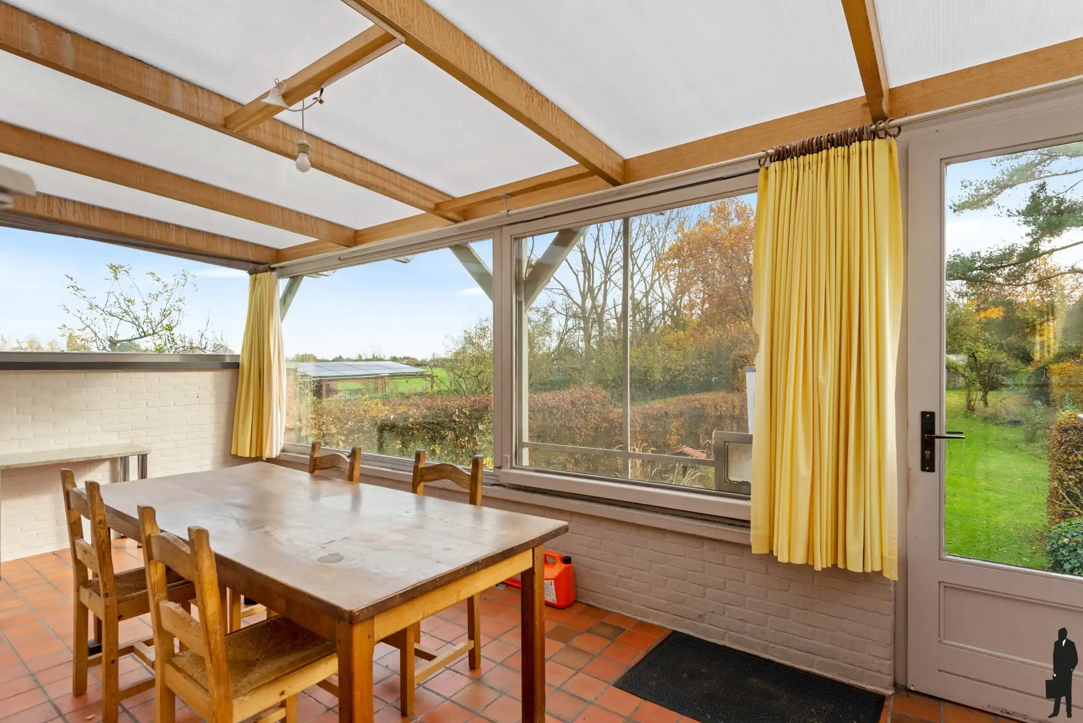 HOB op fantastische tuin in doodlopende straat (ca. 2343 m²) foto 10