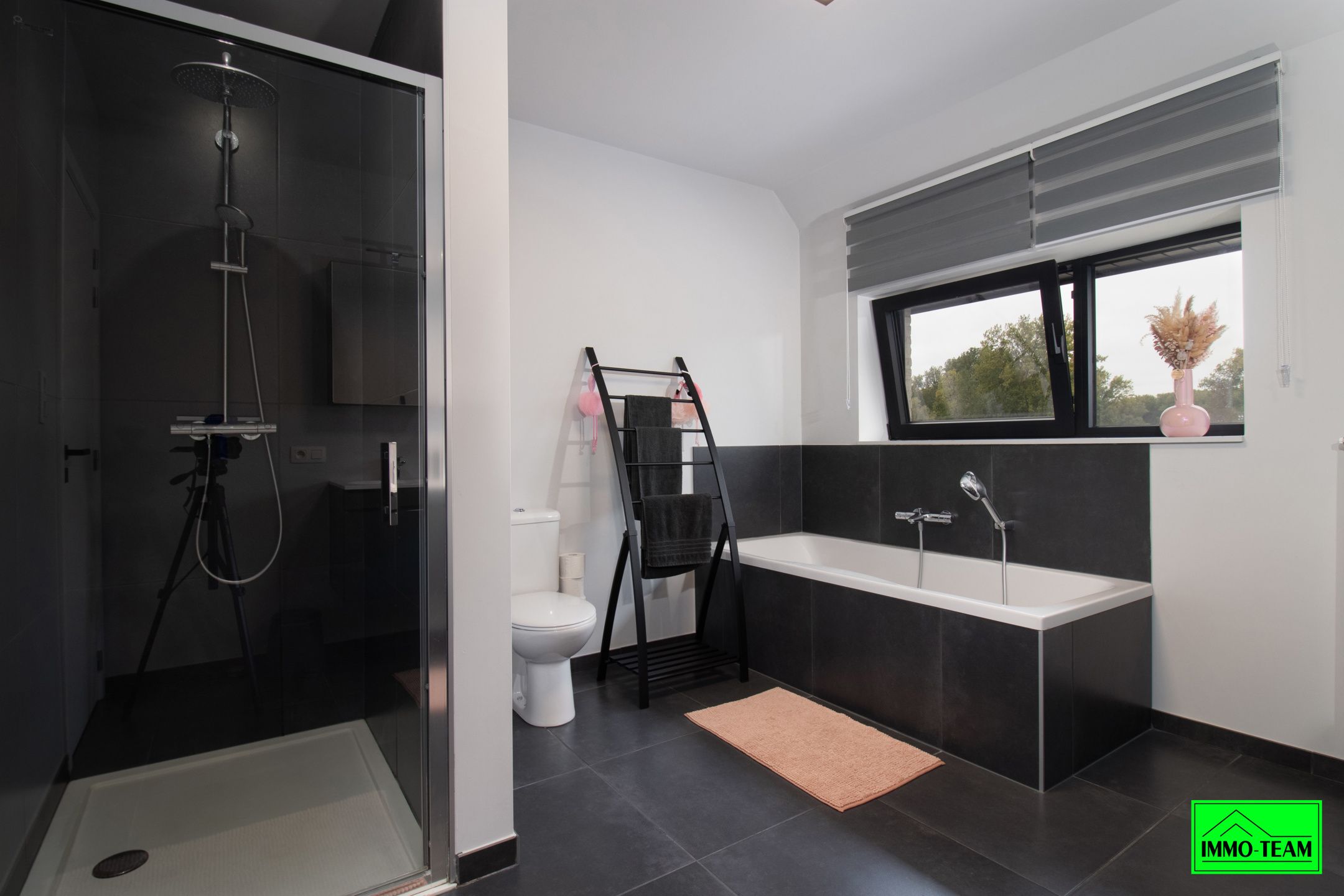 Recente energiezuinige woning met zwembad  foto 21