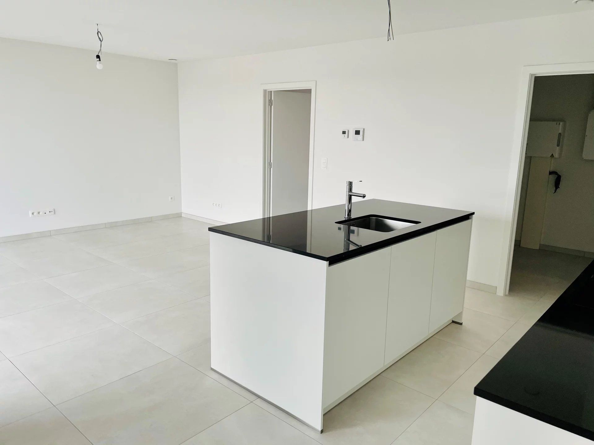 Gelijkvloers appartement met 2 slaapkamers en overdekt terras foto 3