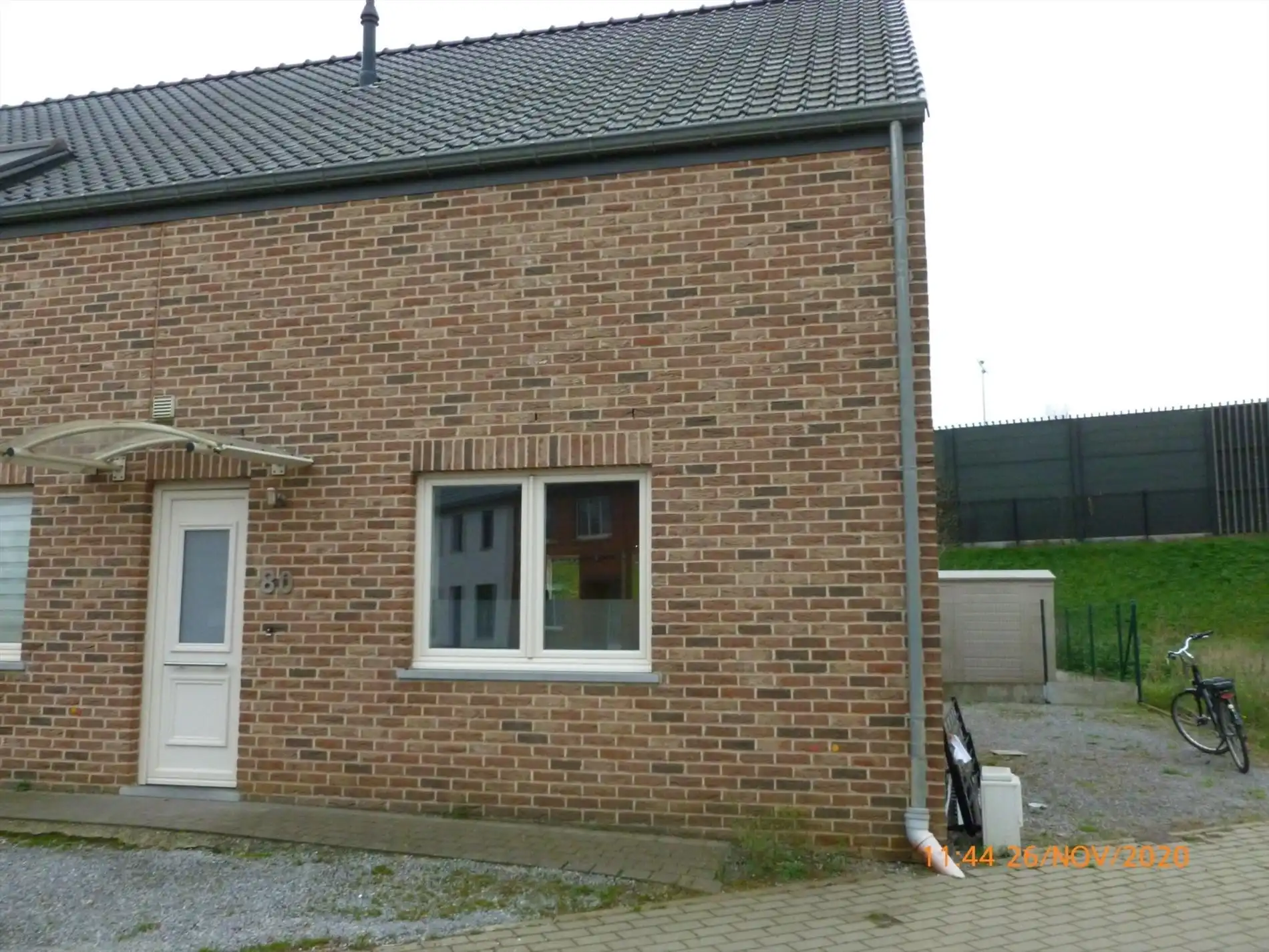 WONING te Lummen : 2 slpks, tuin, stpl foto {{pictureIndex}}