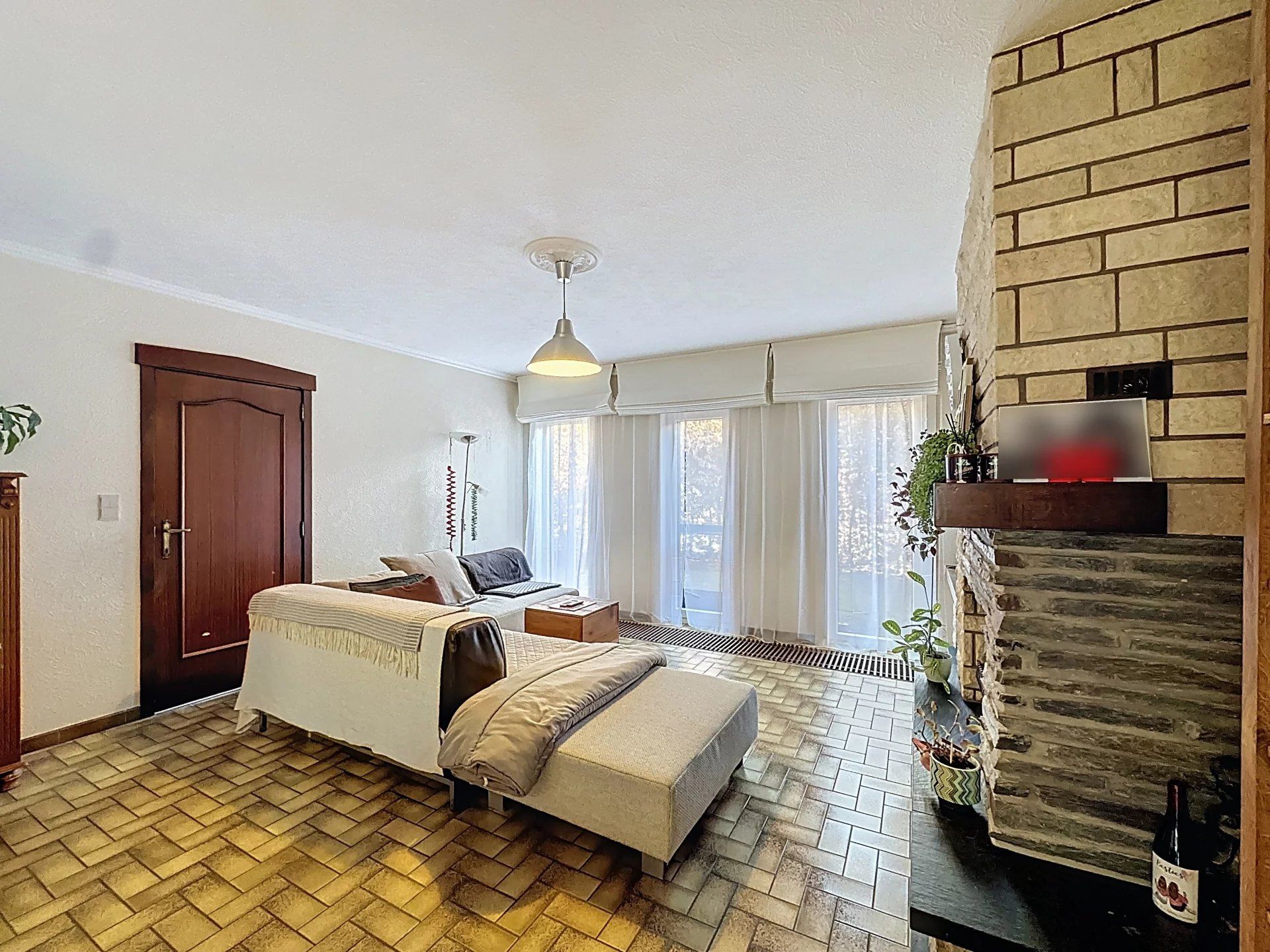 Recent gerenoveerde woning met 3 ruime slaapkamers en kleine tuin vlakbij het centrum. foto 3