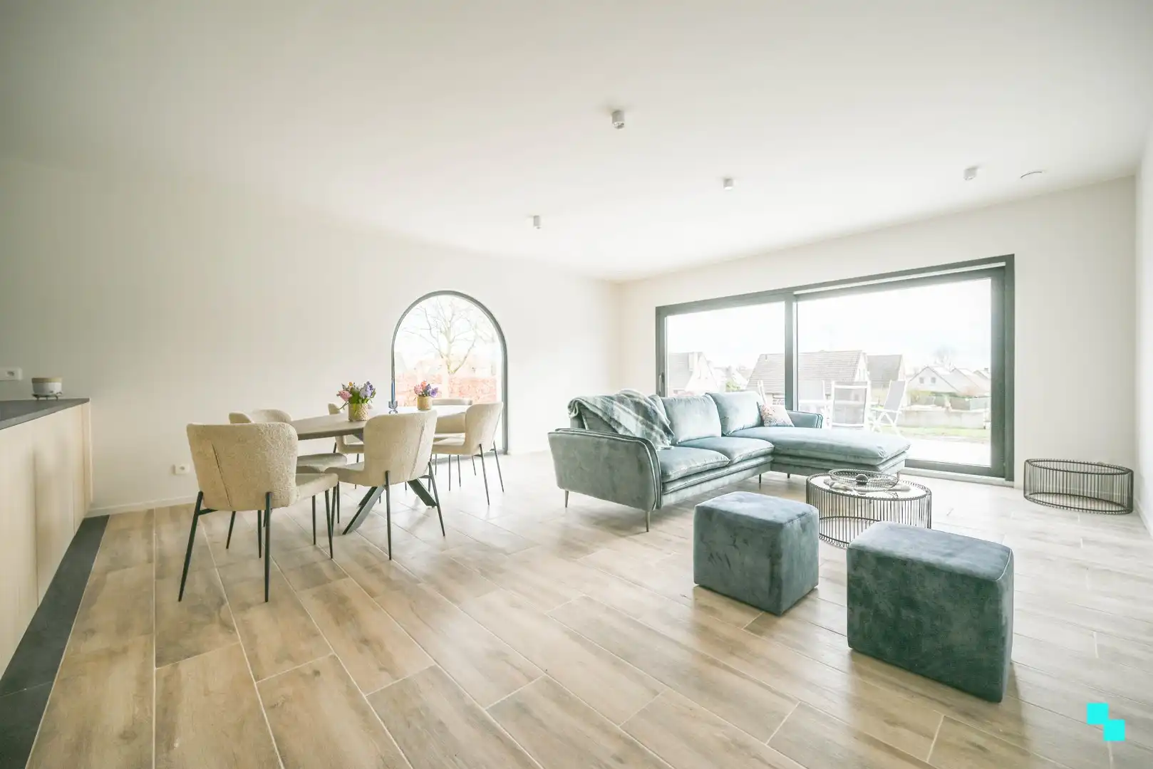 Ruime halfopen bebouwing in Zwevegem foto 5