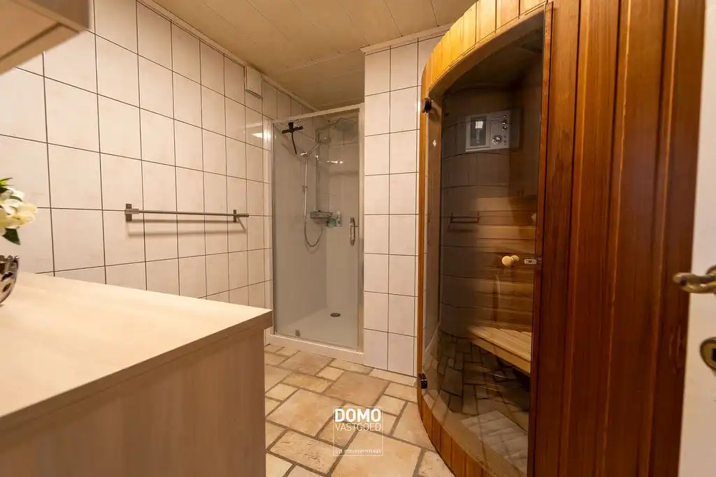 WARME GEZINSWONING VAN 262 M² MET PRACHTIGE TUIN IN HARTJE KORTESSEM  foto 21