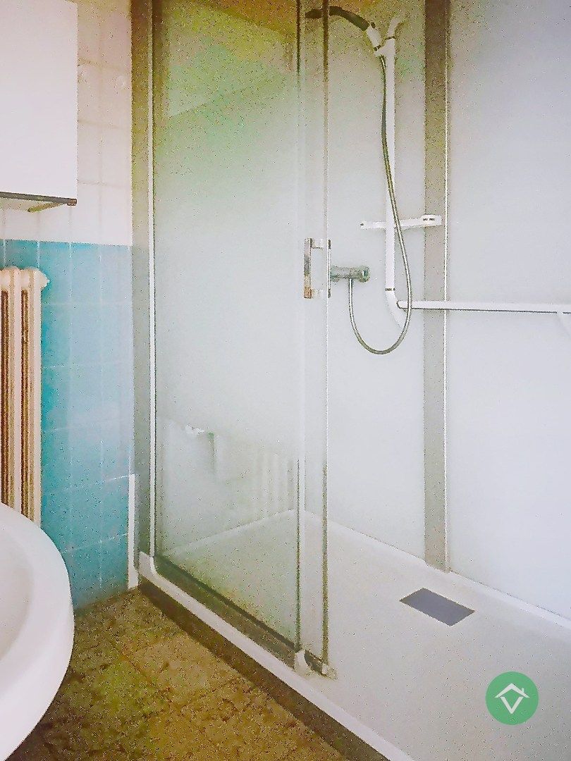 Gelijkvloers appartement met autostandplaats en garage te Roeselare  foto 21