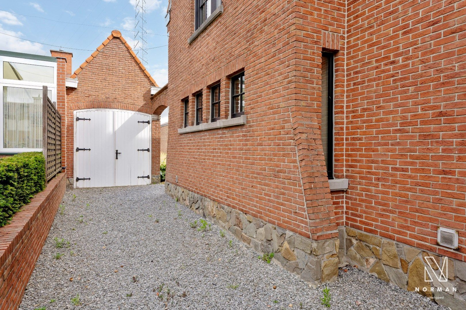 Alleenstaande woning op groot perceel te Deerlijk foto 17