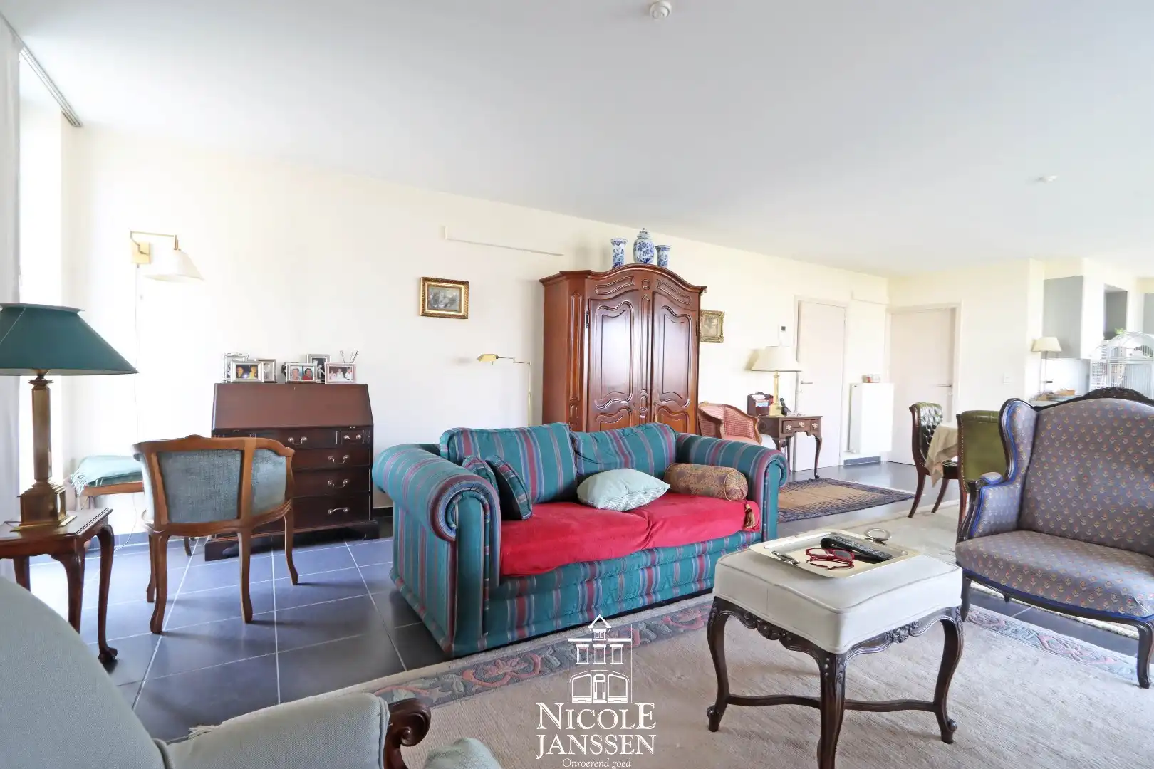 Gelijkvloers appartement met twee slaapkamers en twee badkamers  foto 4