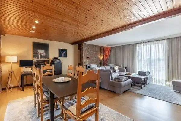 RUIM APPARTEMENT MET 3 SLAAPKAMERS IN SINT-TRUIDEN foto 4