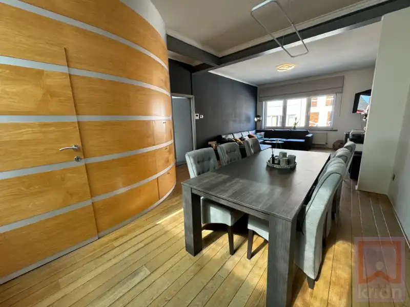 Ruime veelzijdige woning, inpandige garage en 4 slaapkamers op zuidgericht perceel! foto 4