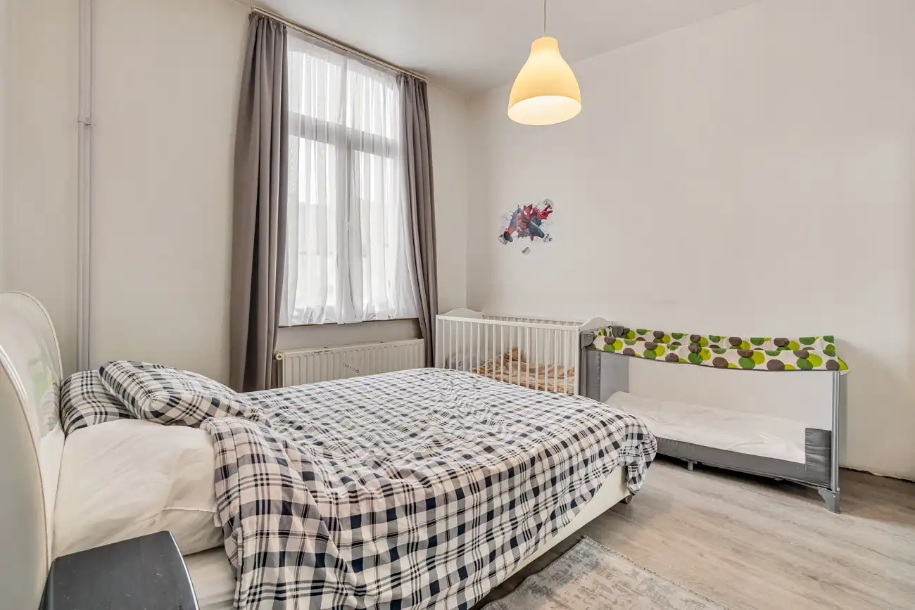 Ruime gesloten woning op een toplocatie in Sint-Amandsberg en nabij het centrum van Gent! foto 14