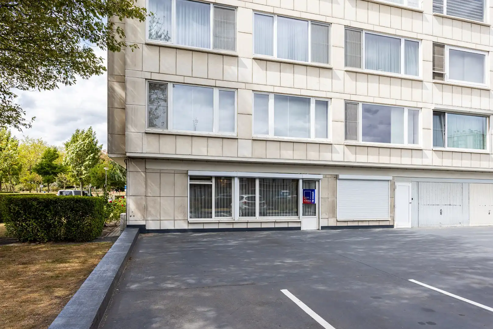 Gelijkvloers appartement (142m²) met 2 slpk & mogelijkheid tot aankoop garage of staanplaats! foto 16