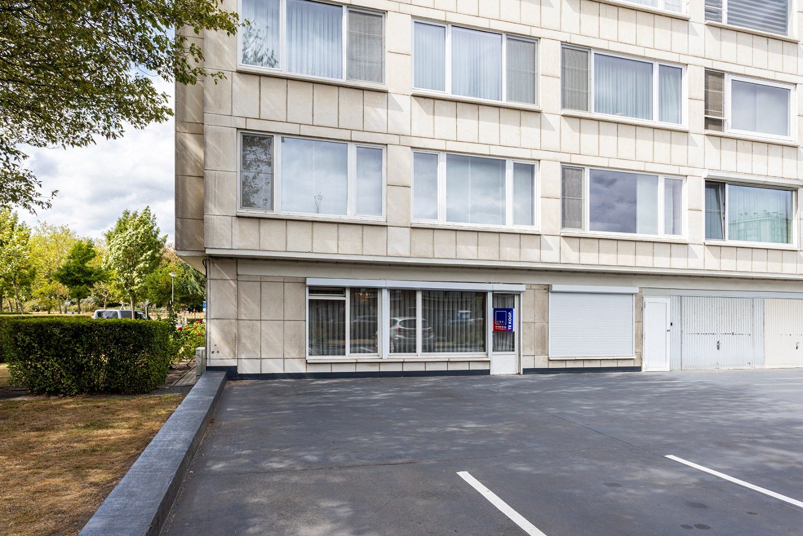 Gelijkvloers appartement (142m²) met 2 slpk & mogelijkheid tot aankoop garage of staanplaats! foto 16