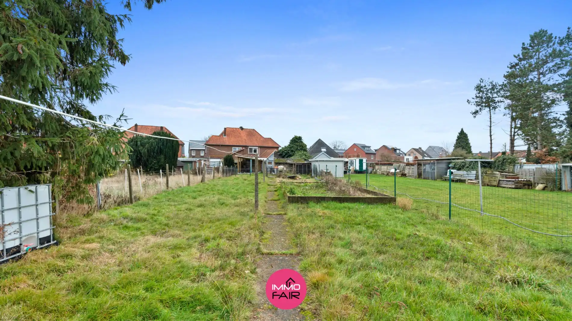 Gezinswoning met authentieke elementen in centrum Lanaken! foto 10