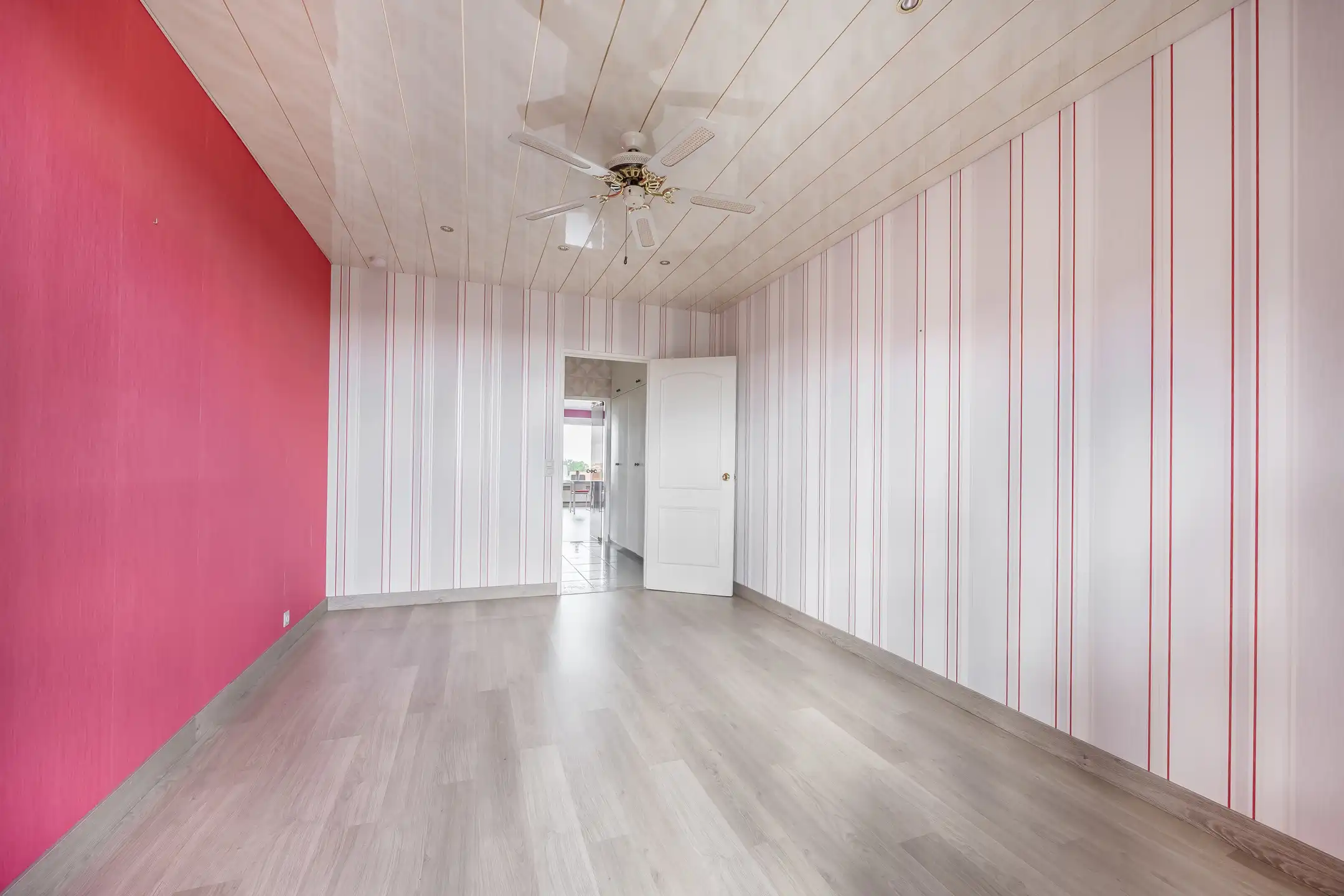 Mooi centraal gelegen appartement met 2 slaapkamers en terras foto 14