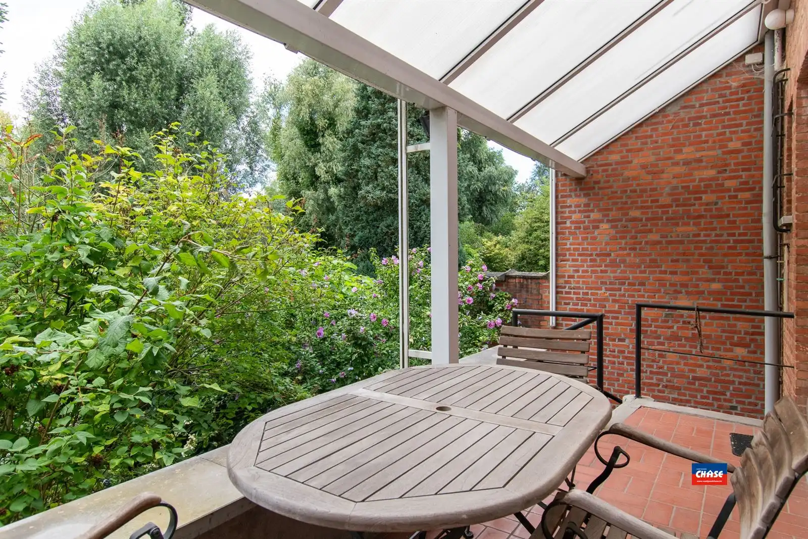 Bel-étage met 4 slpks, tuin en garage foto 8