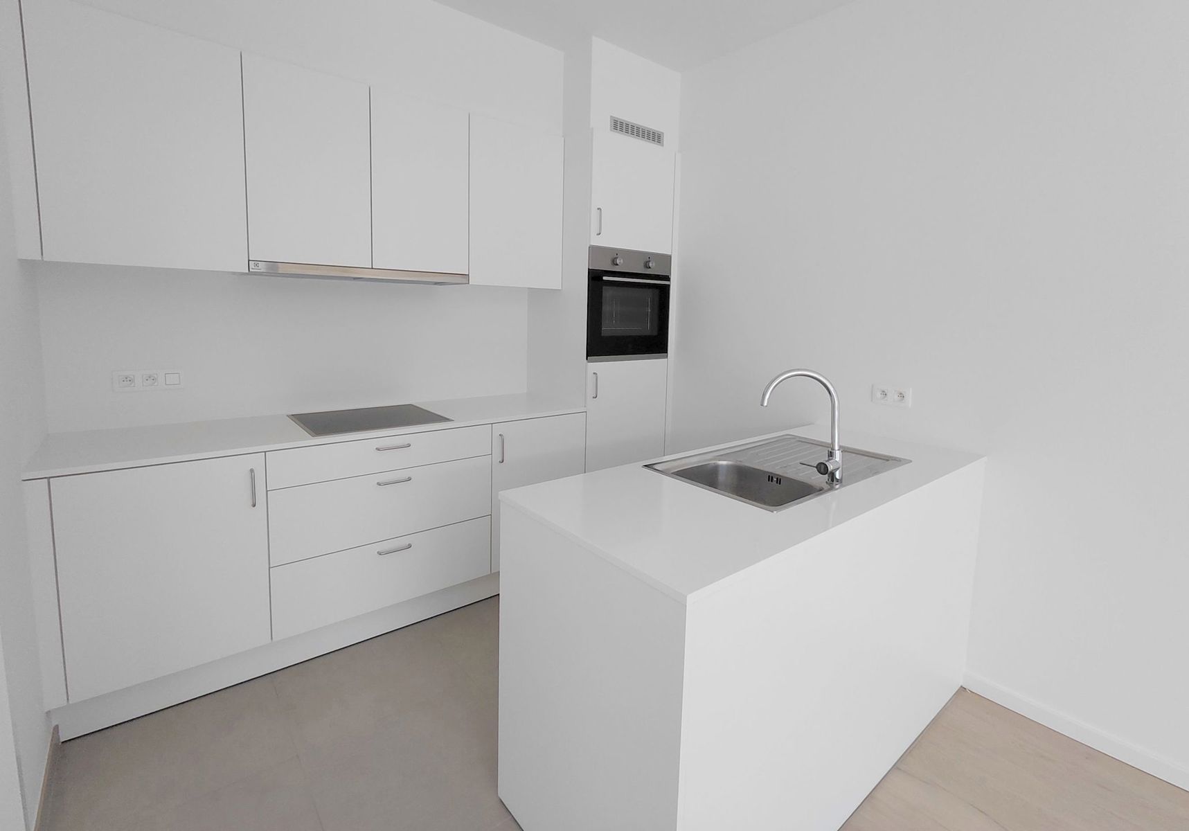 Prachtig 2 slaapkamer appartement met groot TERRAS foto 8