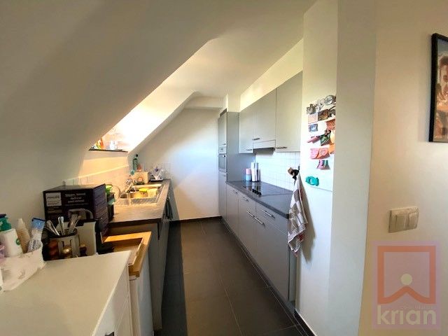 Keurig instapklaar duplex/dakappartement met 2slpk, terras, autostaanpl en berging nabij centrum Geel foto 6