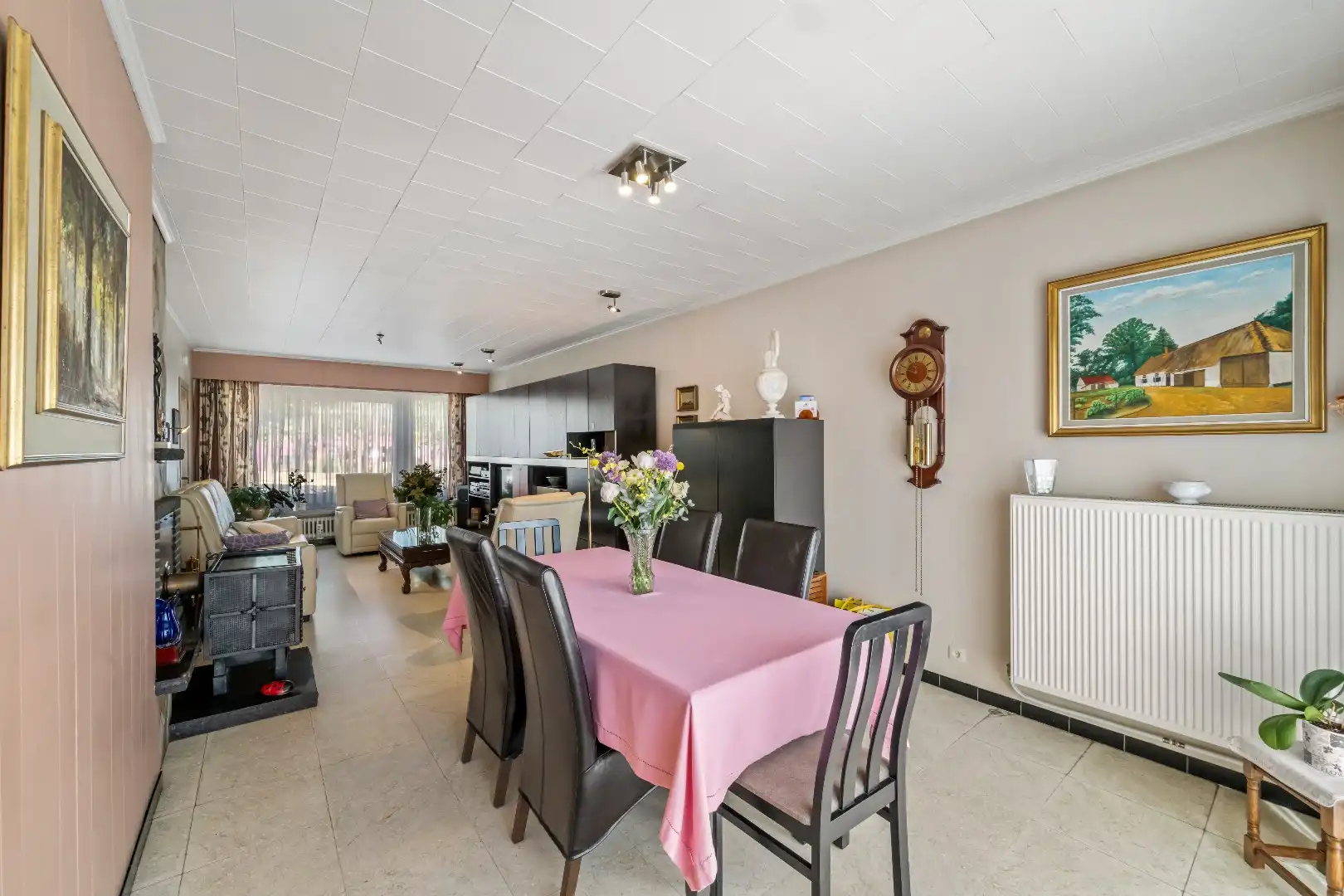 Ruime bel-étage foto 6