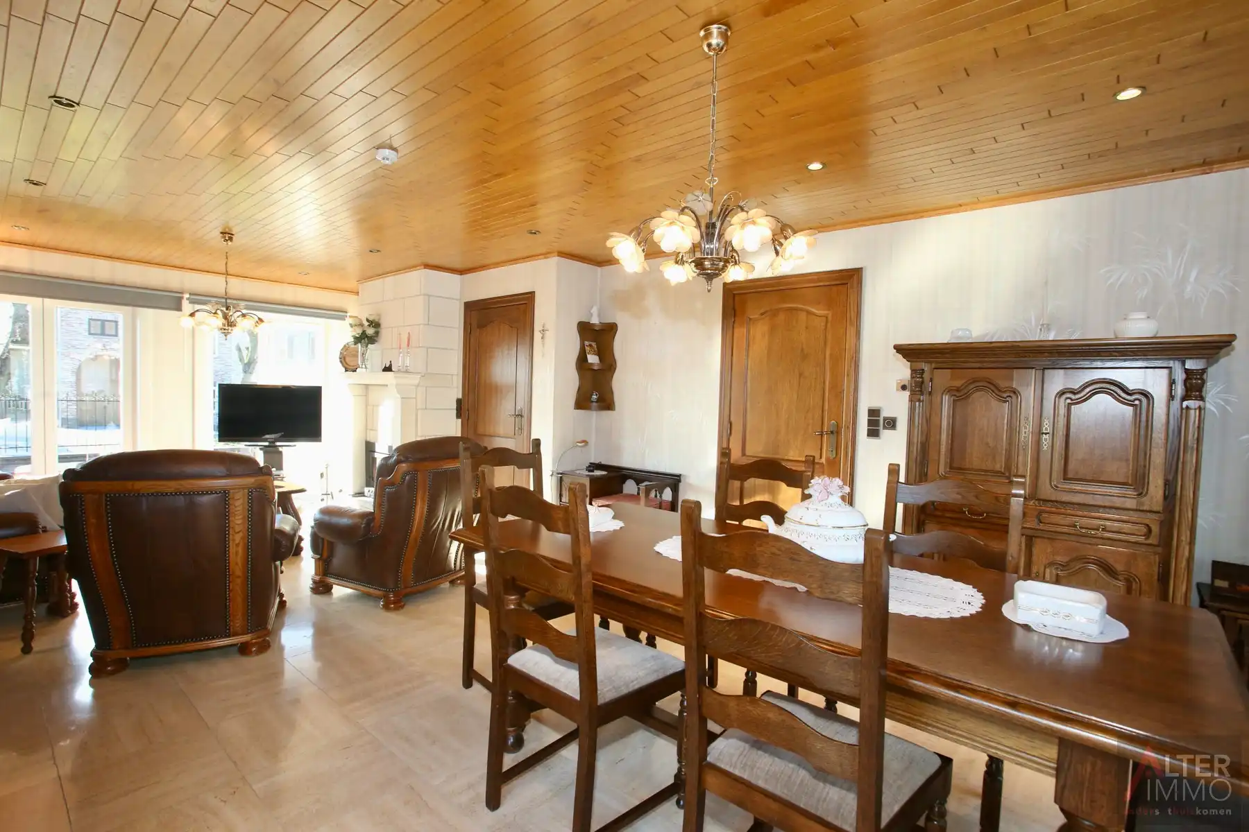 Opportuniteit! Gelijkvloerse woning met 3 slaapkamers op een groot en breed perceel (30 m) van 25a 65ca - EPC makkelijk te verbeteren! foto 7