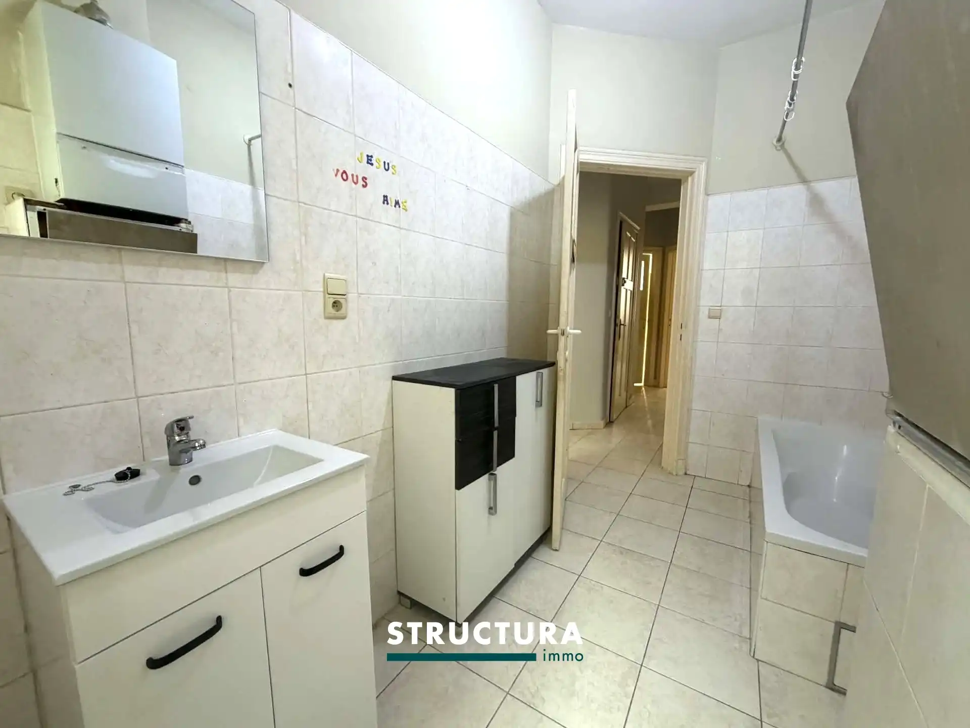 1-slaapkamerappartement te huur te Sint-Gillis. foto 9