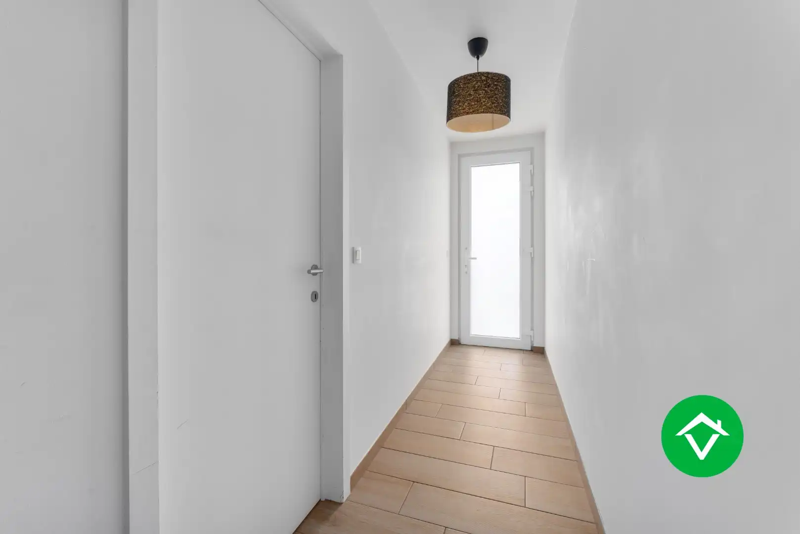 Totaal vernieuwde woning in Koekelare  foto 13