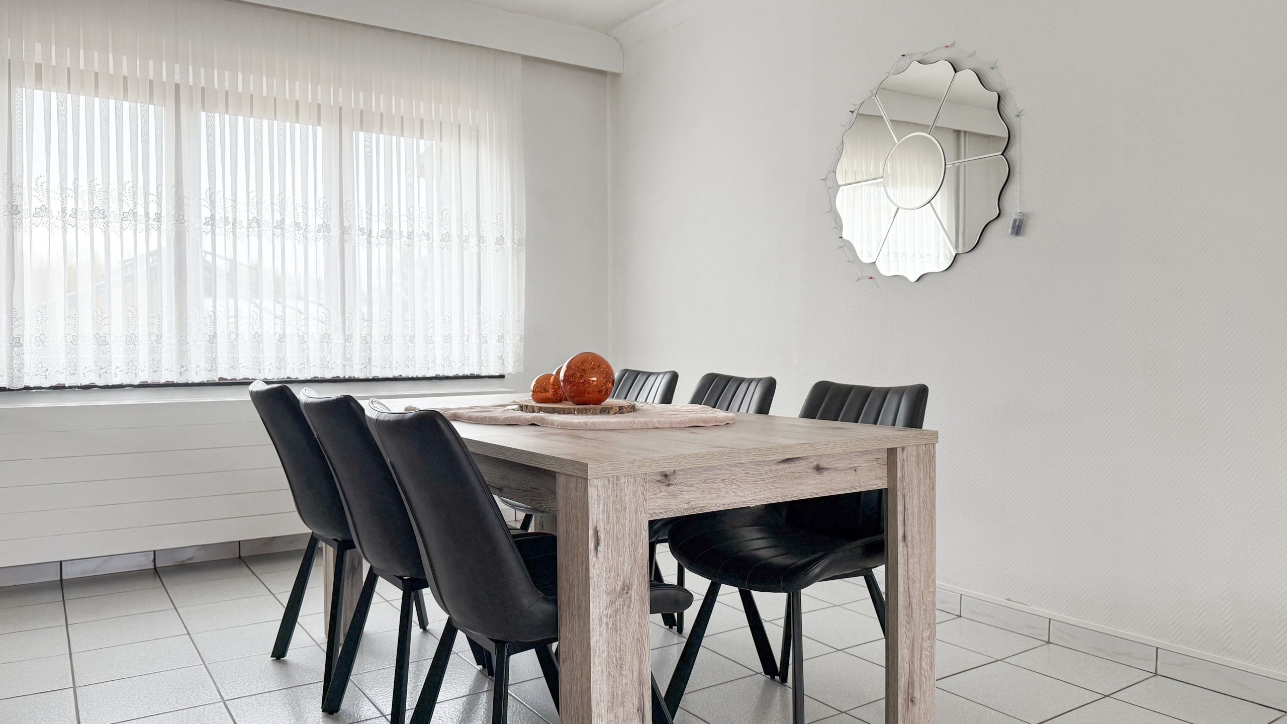 Goed ingedeelde woning op 4a71ca met veel potentieel! foto 8