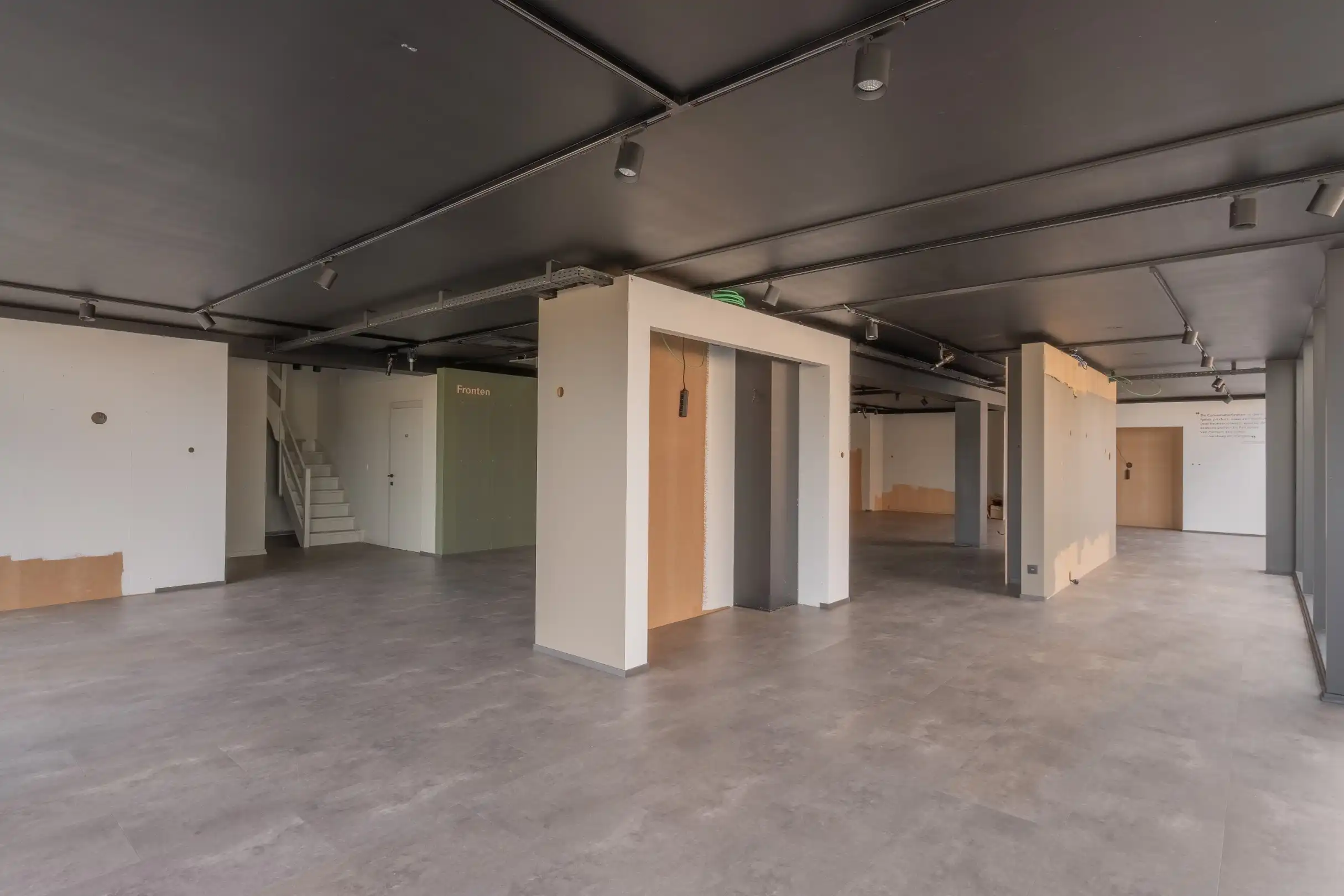 Groot winkelpand van ca. 300m² te Knokke  foto 3