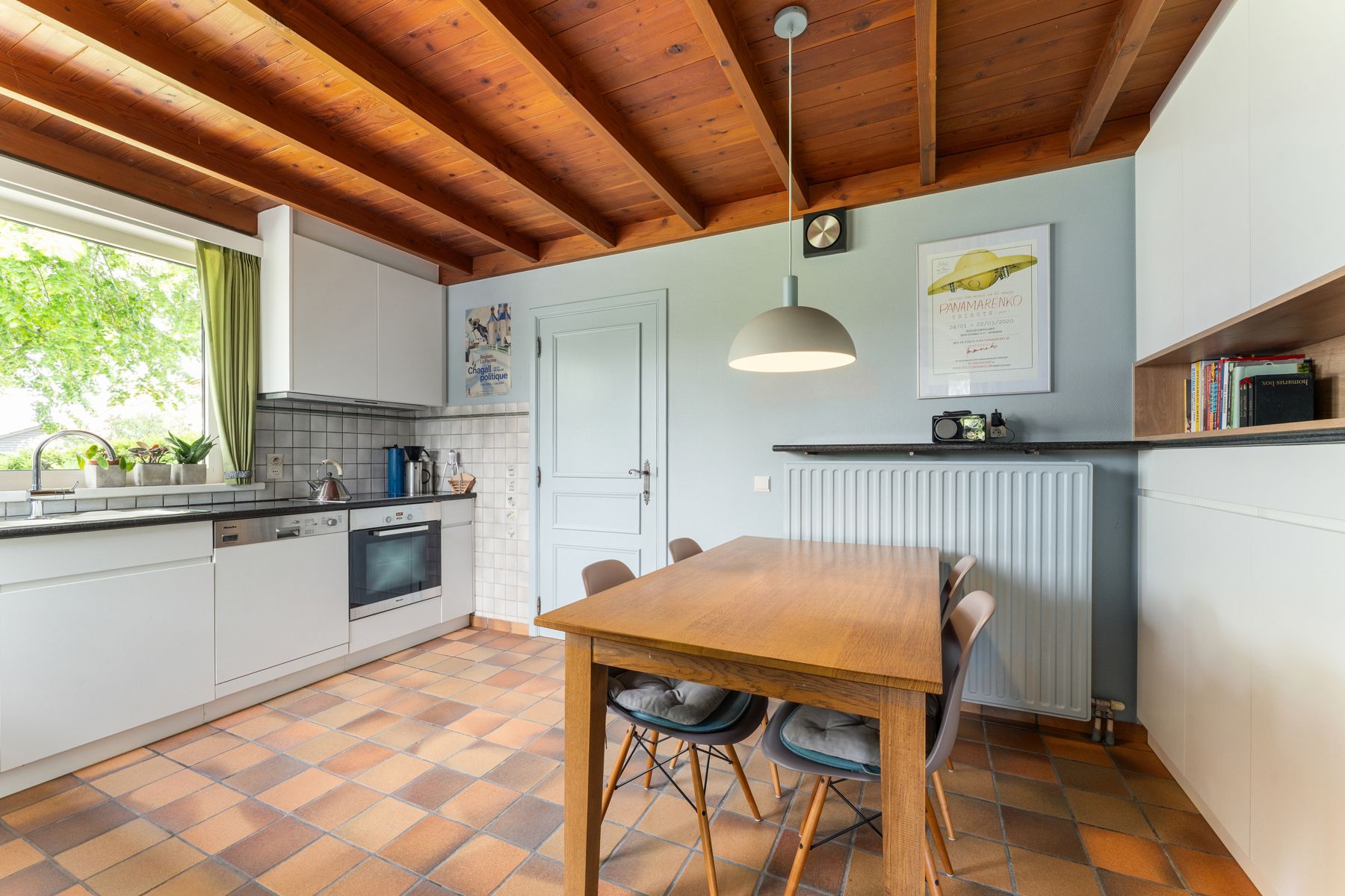 Charmante en rustig gelegen woning op 583 m² foto 10
