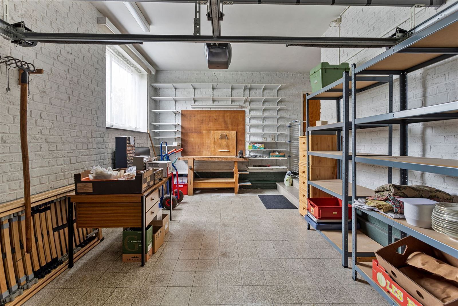 Bungalow met 4 ruime slaapkamers en mooie tuin  foto 23
