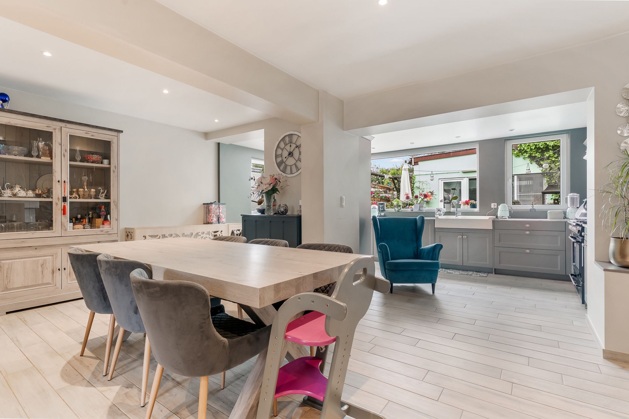 Instapklare woning met werkplaats te Vroenhoven foto 4