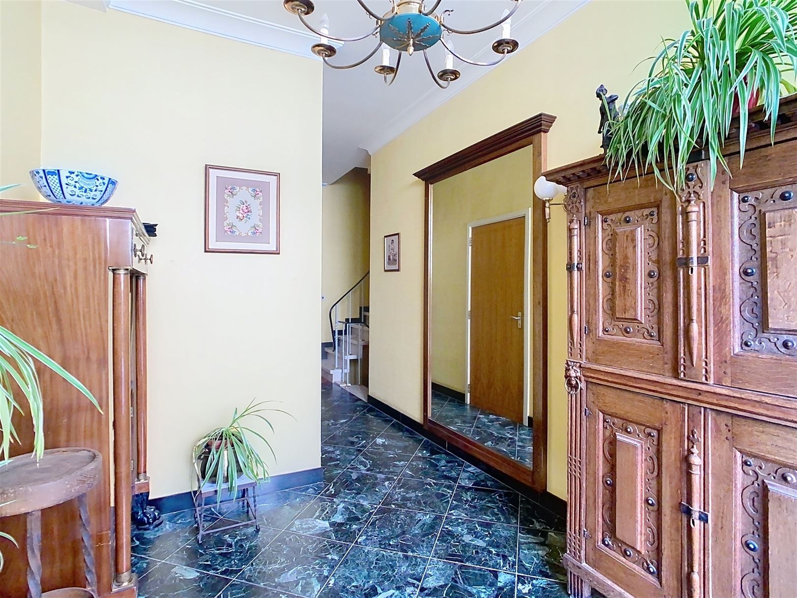 Ruim APP 3e V, 2 slpks, terras en kelder foto 5