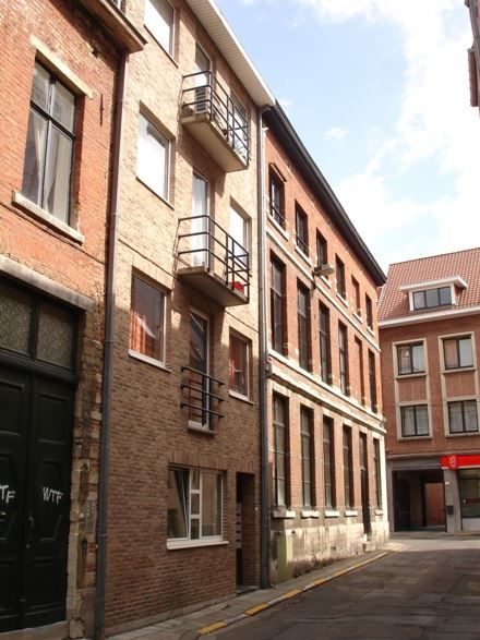 Rustig gelegen studio met ruim terras foto 8