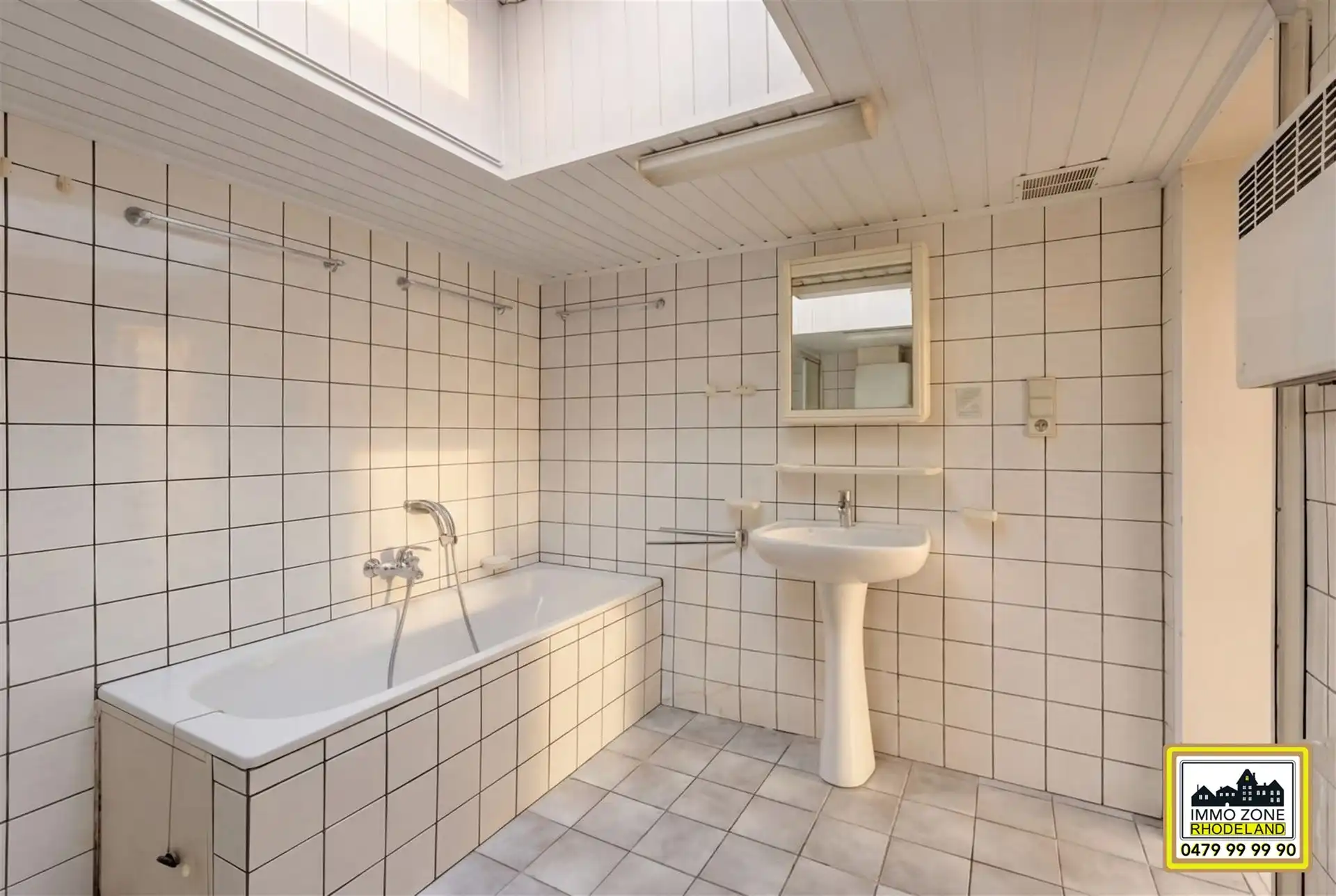 Toffe en uiterst centraal gelegen starterswoning  foto 8