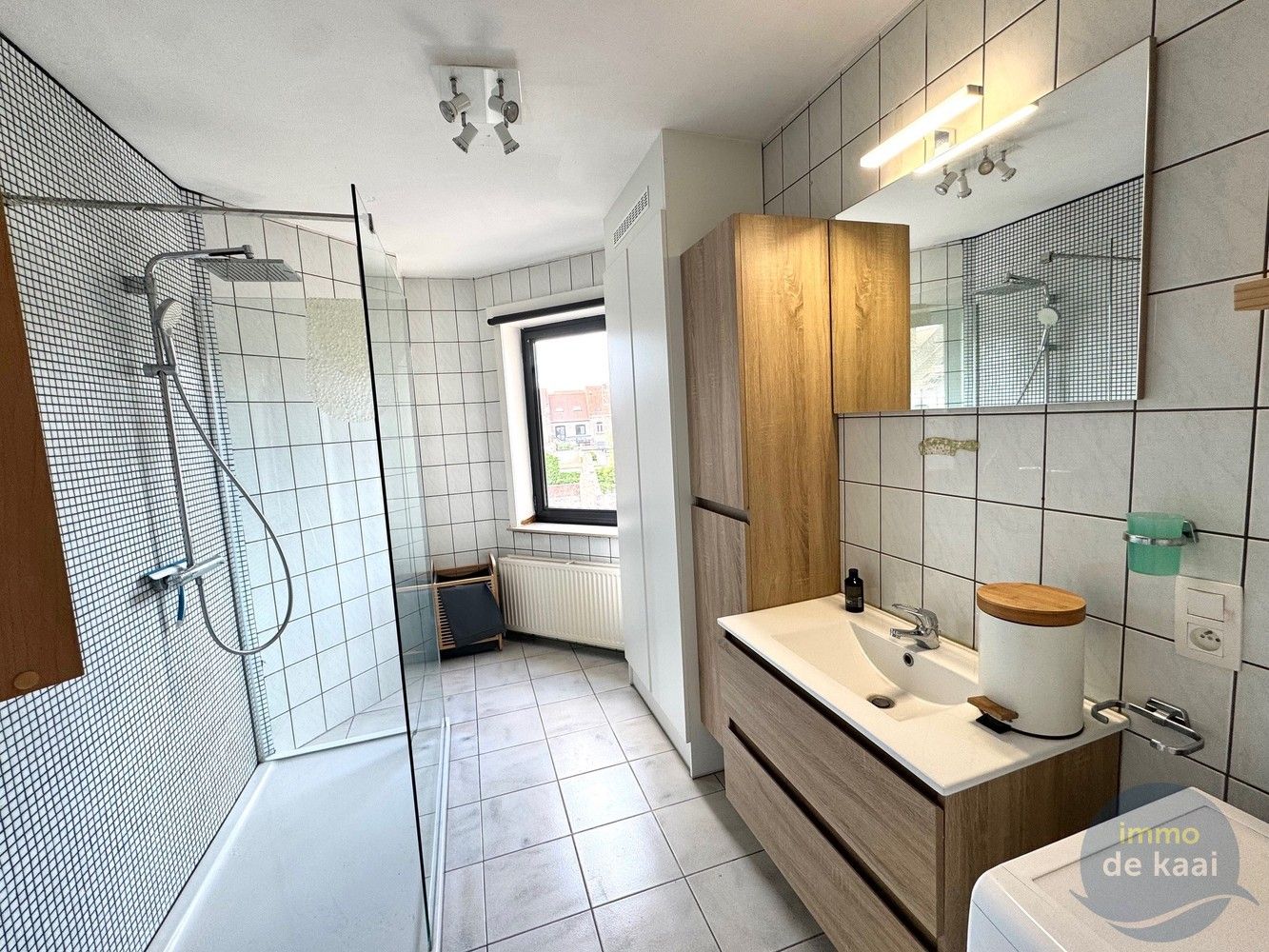 Knus appartement met 2 slaapkamers foto 9