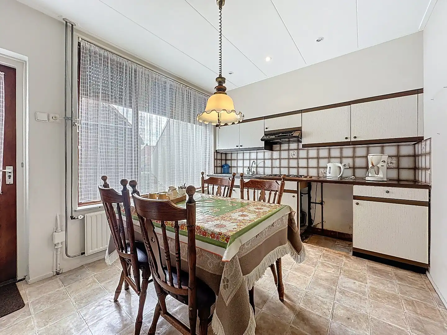 Handelsruimte en woning op toplocatie foto 8