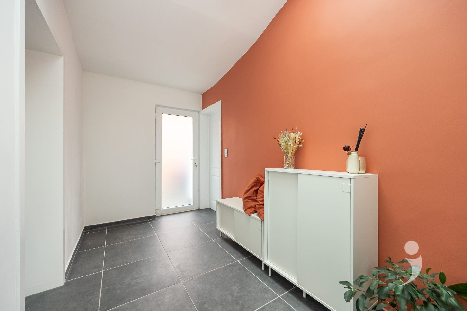 Volledig gerenoveerde woning op wandelafstand van centrum Aarschot! foto 5