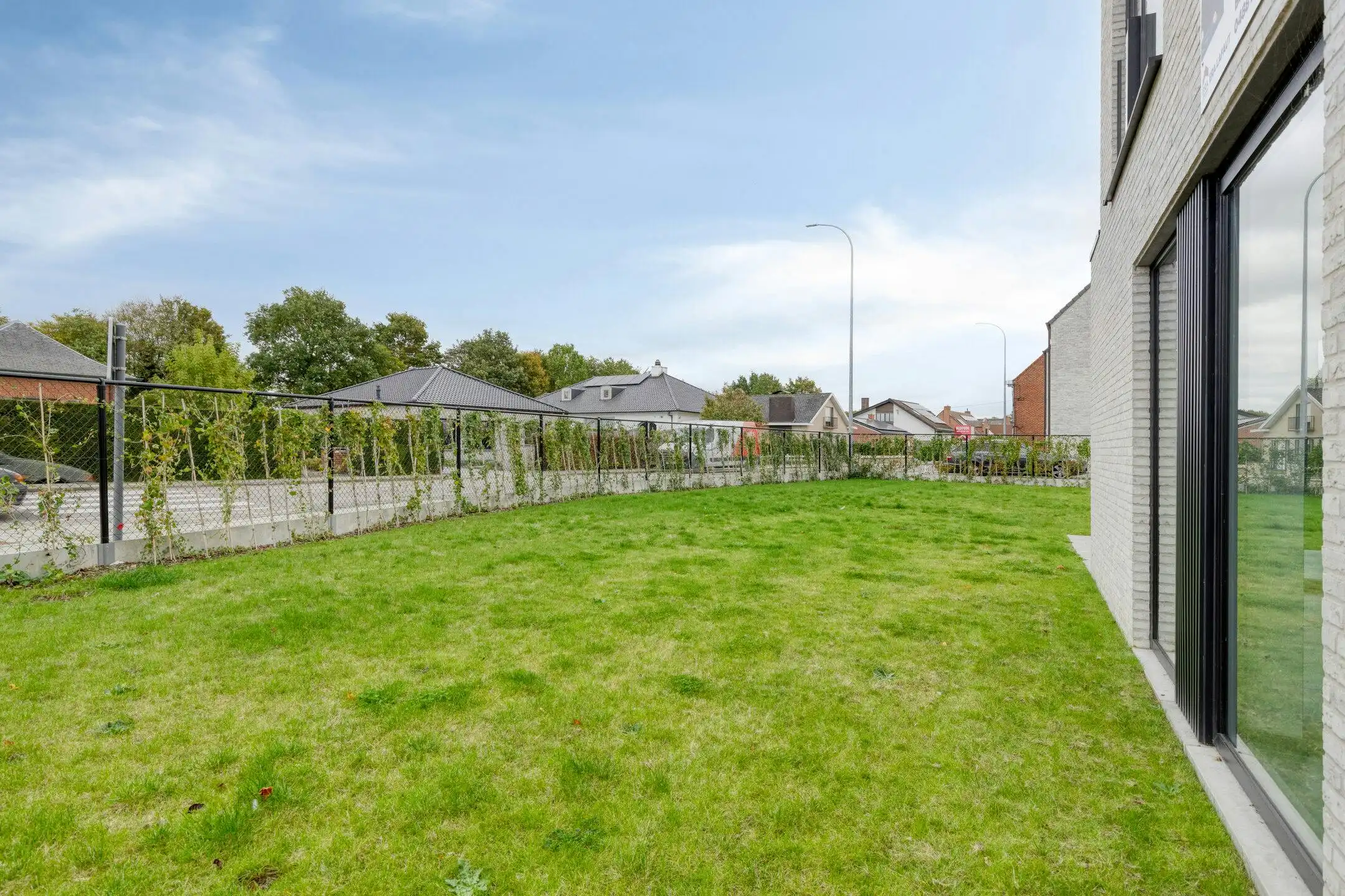 Moderne hoekwoning met 3 slaapkamers en tuin in Izegem foto 12