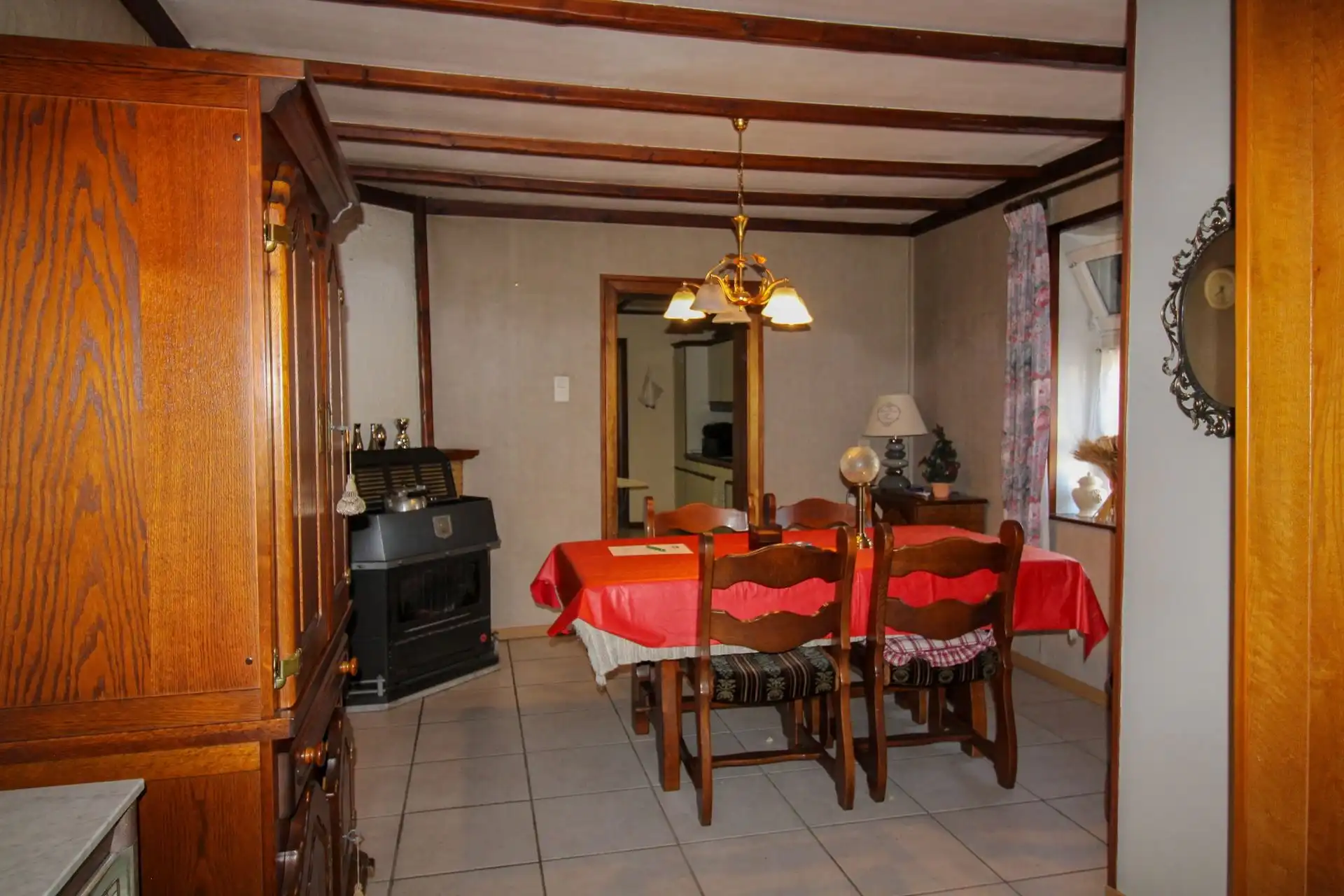 Te renoveren woning of interessante ontwikkelingsgrond in Opgrimbie! foto 4
