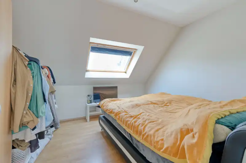 Instapklare gezinswoning met zuidgerichte tuin gelegen te Adegem foto 11