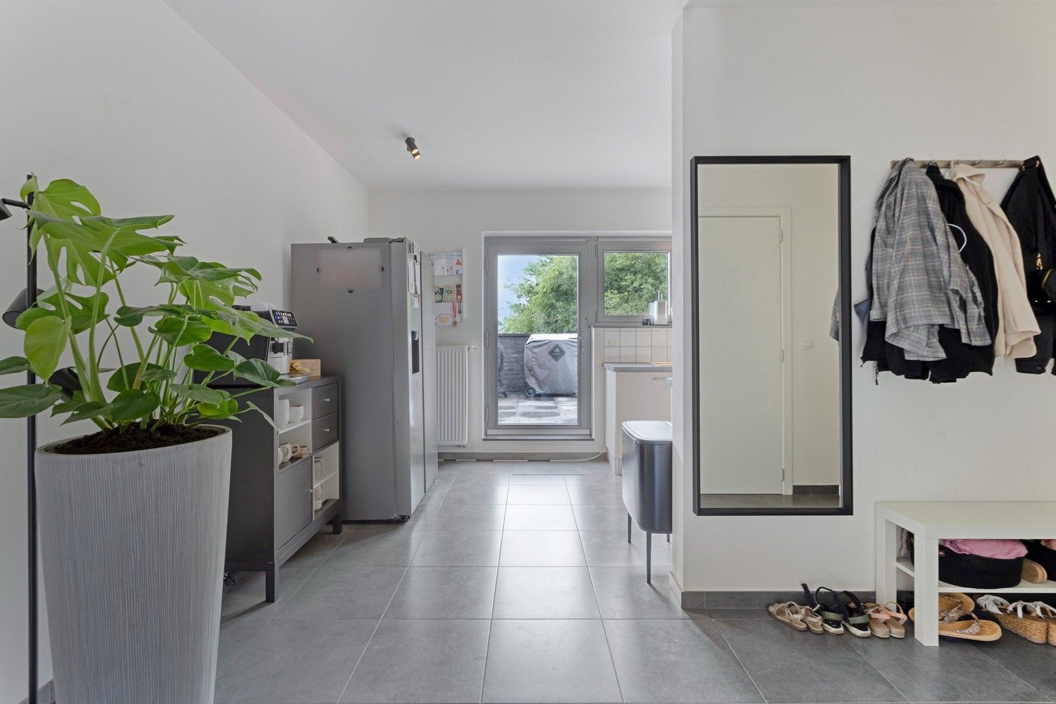 Instapklare en lichtrijke duplex met terras, garage én drie slaapkamers foto 12