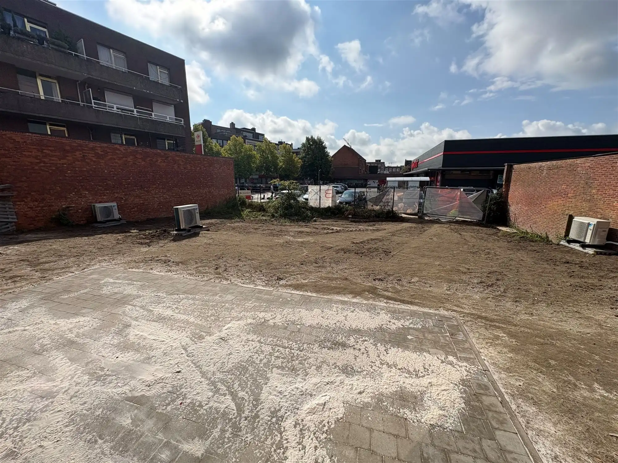 Nieuwbouwappartement met 1 slaapkamer en extra grote tuin. foto 11