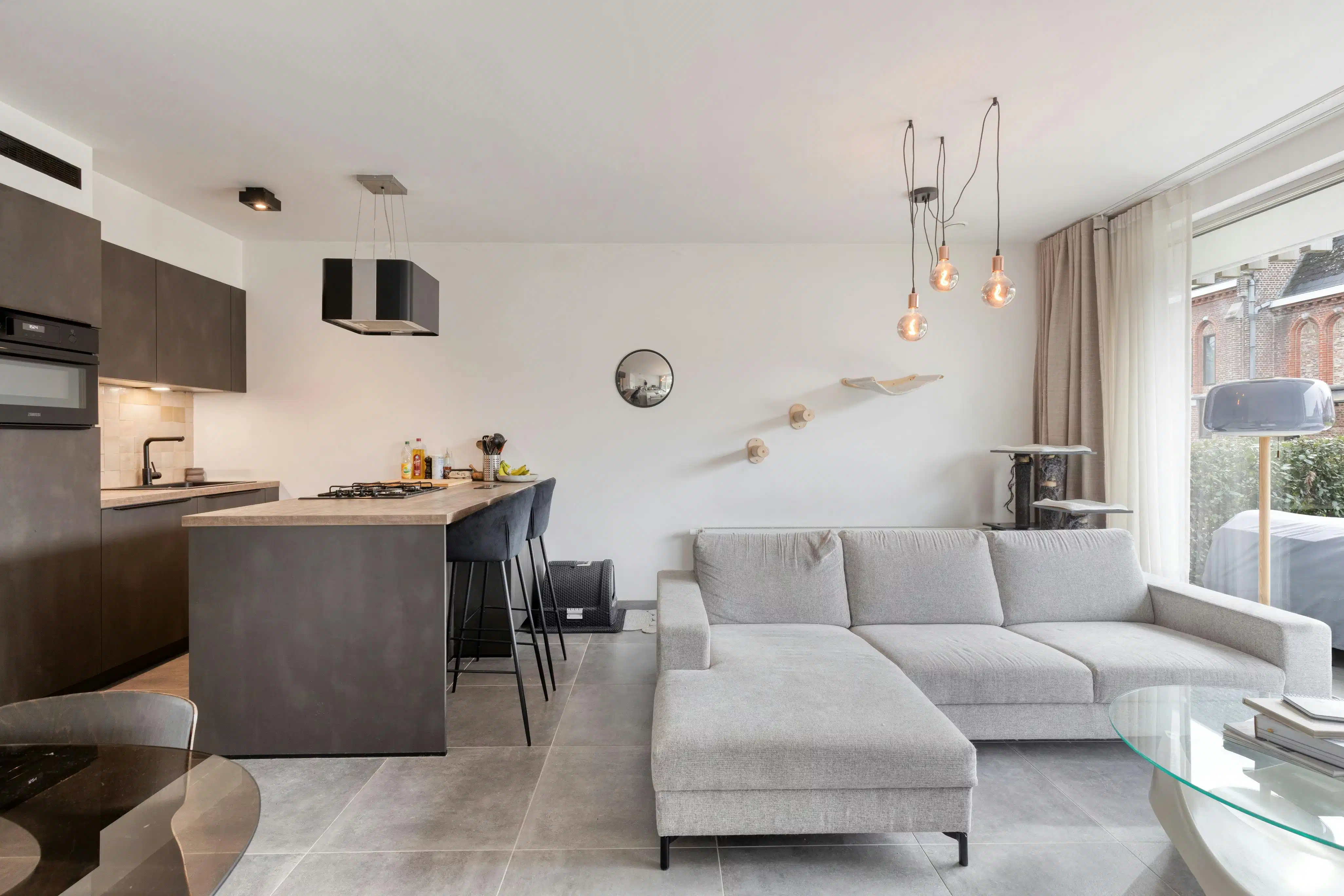 Gelijkvloers appartement met tuin te koop in Wielsbeke foto 2